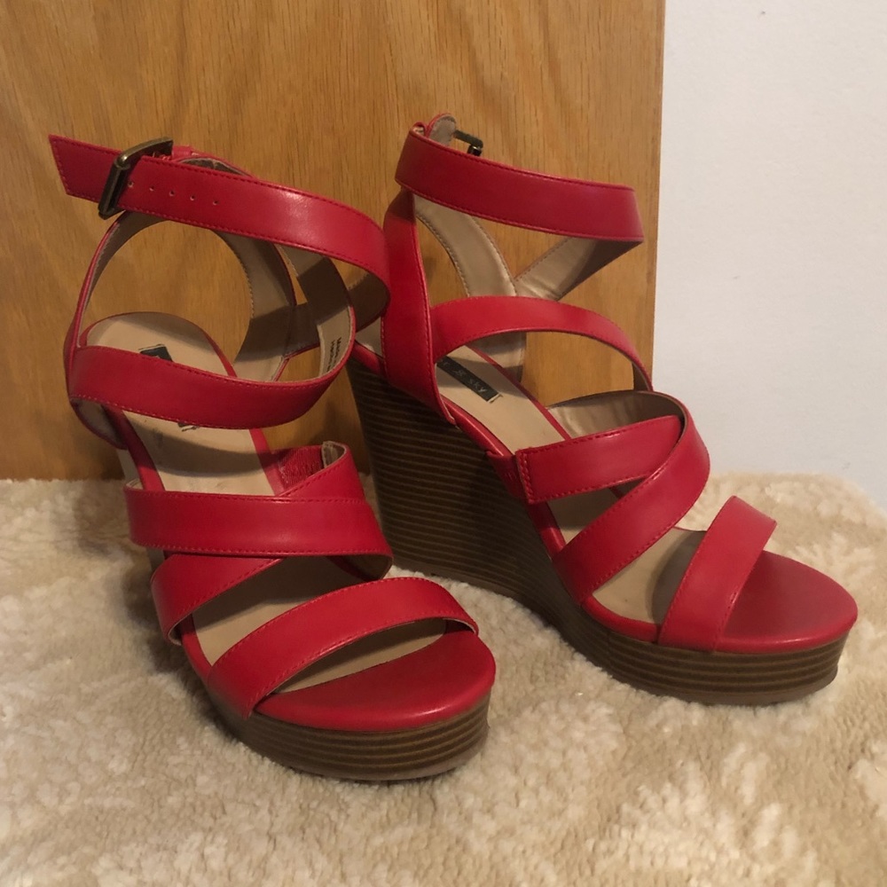 Red platforms